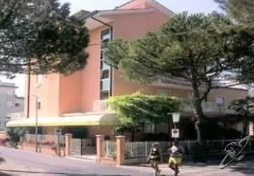 ホテル Almalux Wellness & 3 Stelle Superior 3*